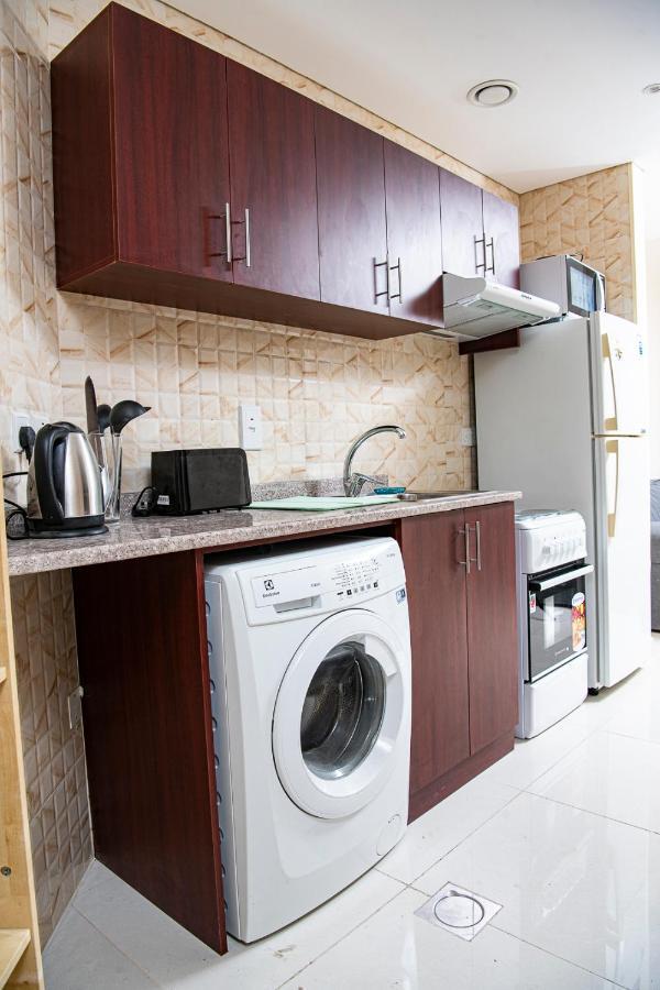 Studio In The Heart Of Sports City -Great View & Amenities! Dubai Ngoại thất bức ảnh