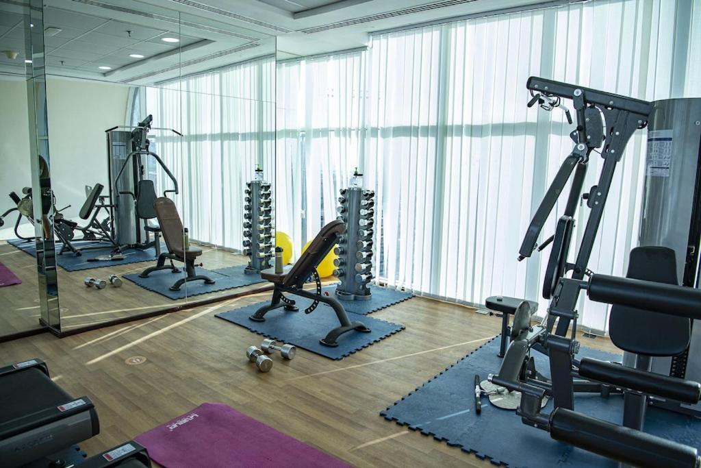 Studio In The Heart Of Sports City -Great View & Amenities! Dubai Ngoại thất bức ảnh