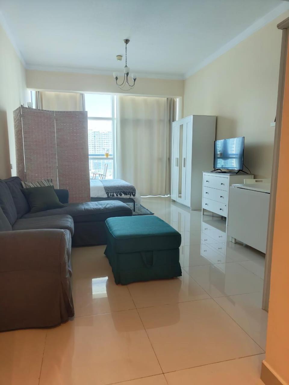 Studio In The Heart Of Sports City -Great View & Amenities! Dubai Ngoại thất bức ảnh